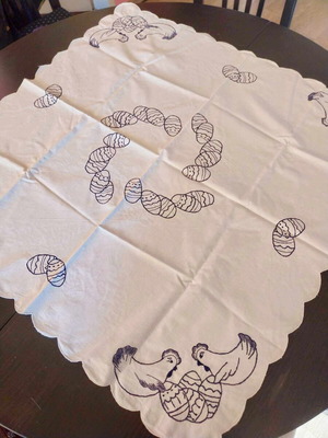 Easter embroidered tablecloth like new, cotton, 81 cm square