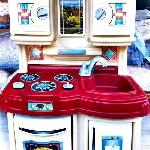 Step 2 Kids Kitchen like new educational cooking toy