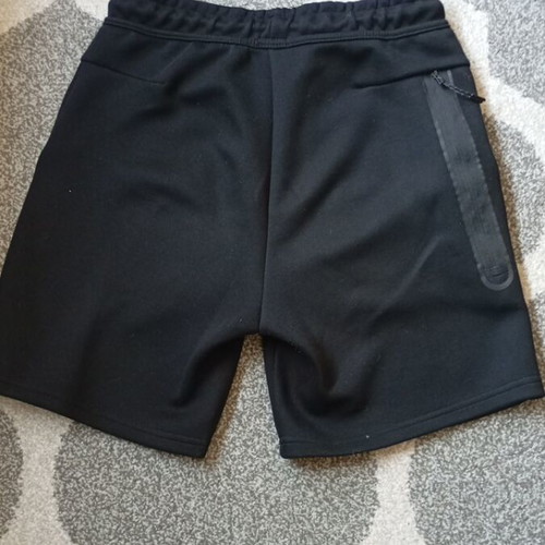 Nike Tech Fleece Shorts in excellent condition, size M, black