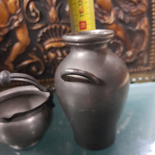 Tin collectible mini vessels used, set of 2 pieces