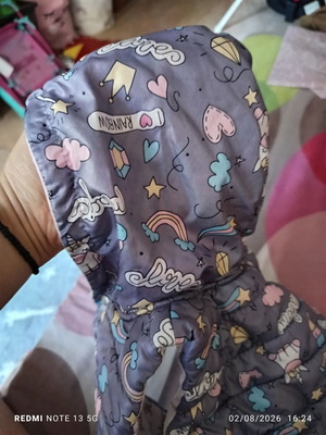 Sleeveless children's jacket like new