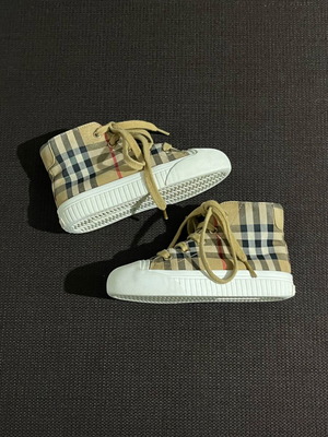 Burberry Kids Sneakers size 27 used, check pattern