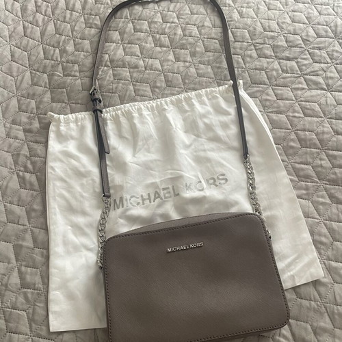 Michael Kors Jet Set Crossbody Bag like new, grey and brown