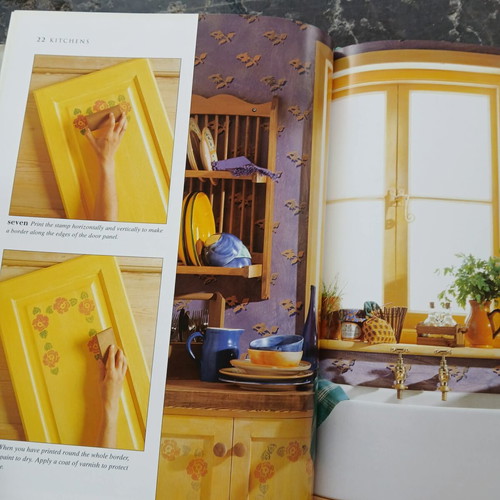 Βιβλίο διακόσμησης Transform your kitchen in a weekend σαν καινούργιο, αγγλικά