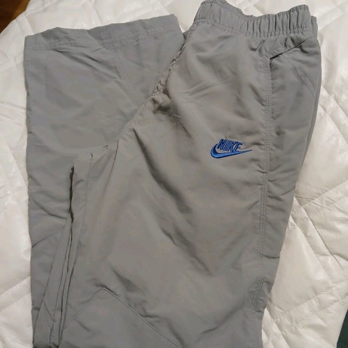 Nike boys medium sportswear new, grey