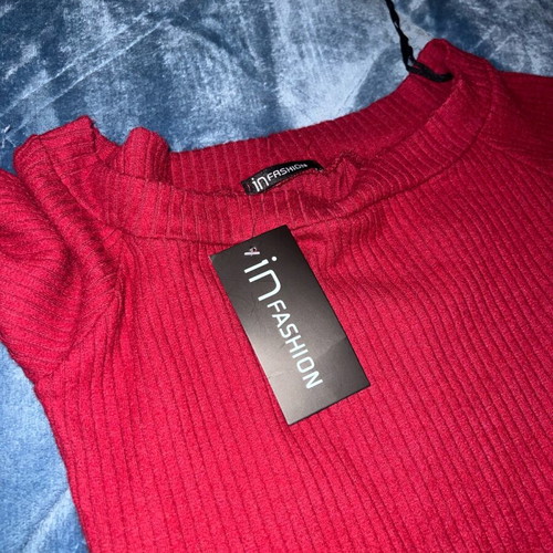 Midi dress new, red with off-shoulder ribbed design