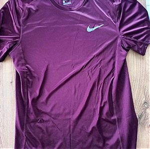 Nike Dry Fit Μπορντο κοντομανιμο για γυμναστικη και τρεξιμο