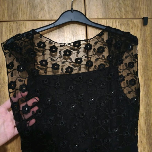 Dress with lace small-medium festive like new, black