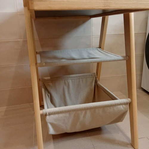 Hugs Kensington Natural changing table like new, large and convenient