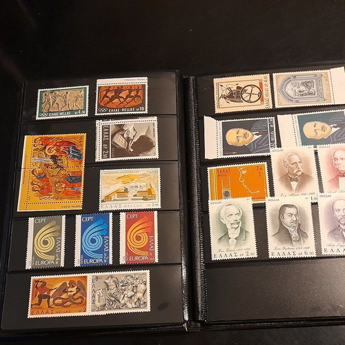 Greek stamp collection 1970-1973 new, 100 complete series