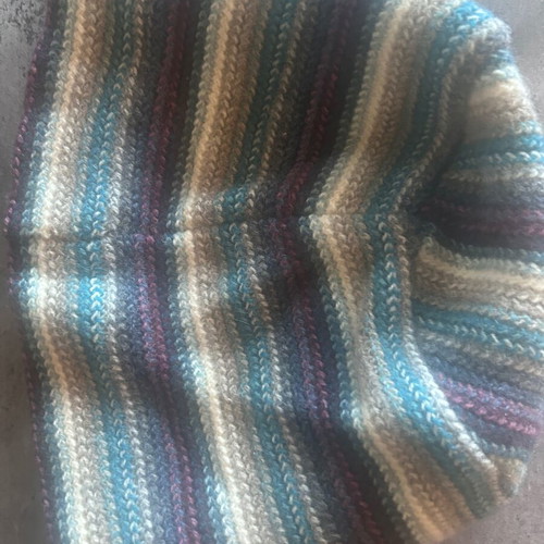 Unisex hipster knitted wool beanie new, multicolor blue