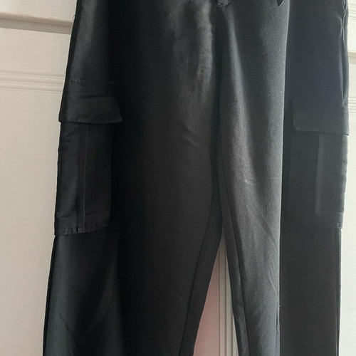 Urban Classics black cargo pants like new, size M