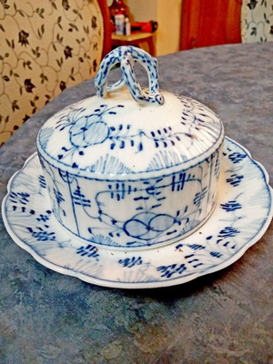 Vintage porcelain butter dish