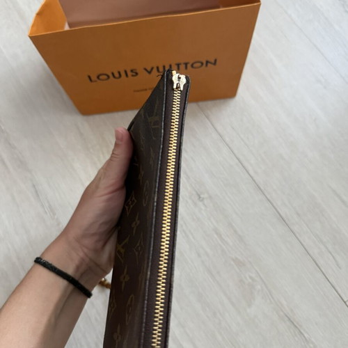 Louis Vuitton Noe inner wristlet bag, brown