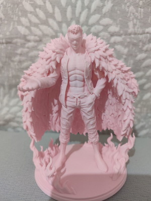 Doflamingo One Piece figure like new