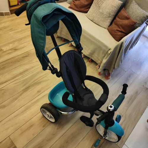 Lorelli toddler tricycle like new with safety features