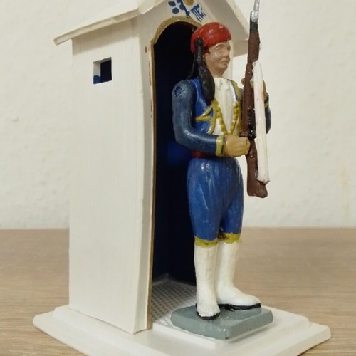 PAL figure Cretan guard from 1960s in presenting stance like new