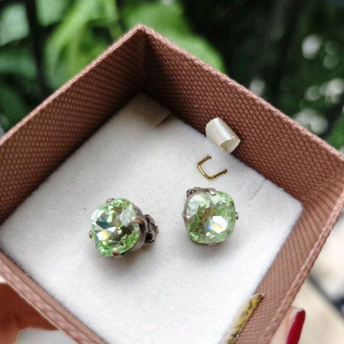 Art Wear Dimitriadis Earrings with Swarovski Crystals (Green/Lime)