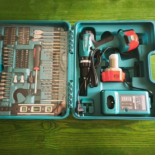 Makita 8271D 12V Impact Drill with Full Accessory Set used