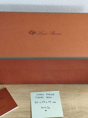 Loro Piana άδειο κουτί παπουτσιών, 30 x 17 x 11 εκ.