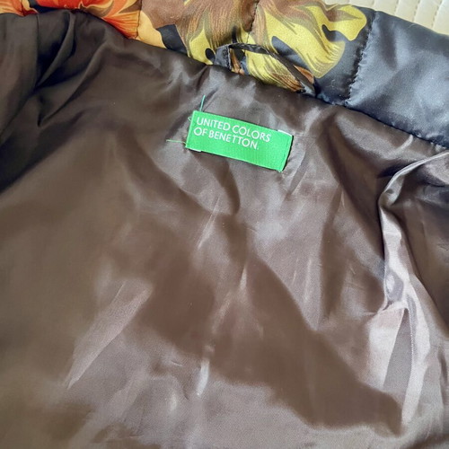 Benetton jacket like new, size XS-S, black with floral print