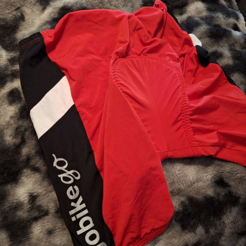 Cycling shorts new, 2 pieces red XL and gray M