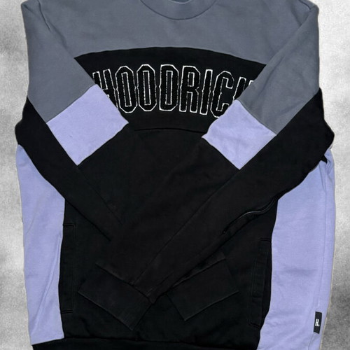 Hoodrich sweatshirt with color block design like new