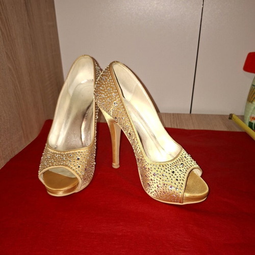 Peep toe satin gold heels with rhinestones and platform size 37 like new