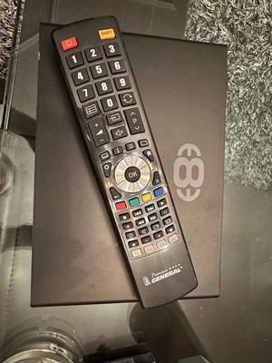 Mede8er 800x3D media player used, Full HD with compatible remote