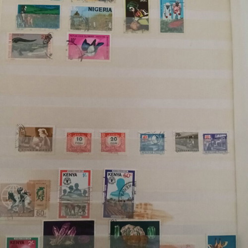 Stamp collection like new from around the world 450+