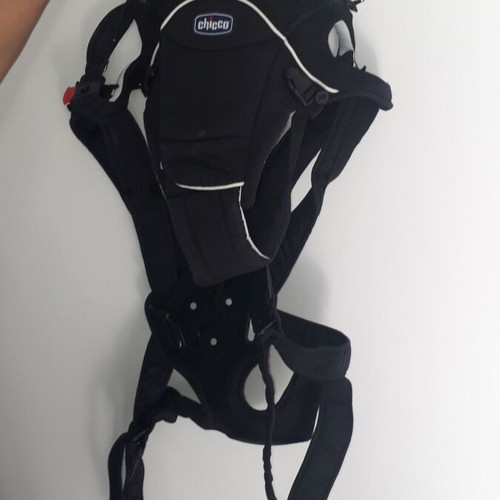 Chicco baby carrier like new