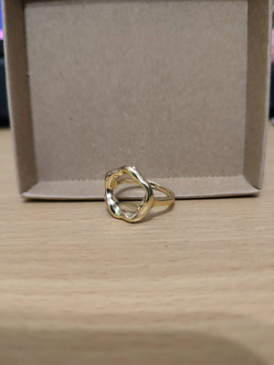 Steel ring gold color like new, size 16.9mm