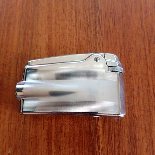 Ronson vintage lighter used, needs valve repair