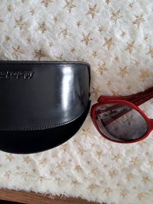 Salvatore Ferragamo sunglasses like new, red