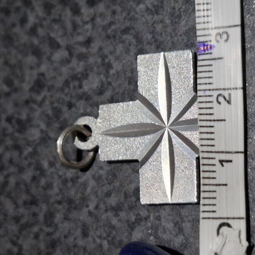 Silver Cross Pendant 8g fine silver 1000, like new