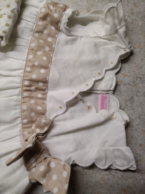 Prenatal set for 3-6 months like new with diaper change buttons