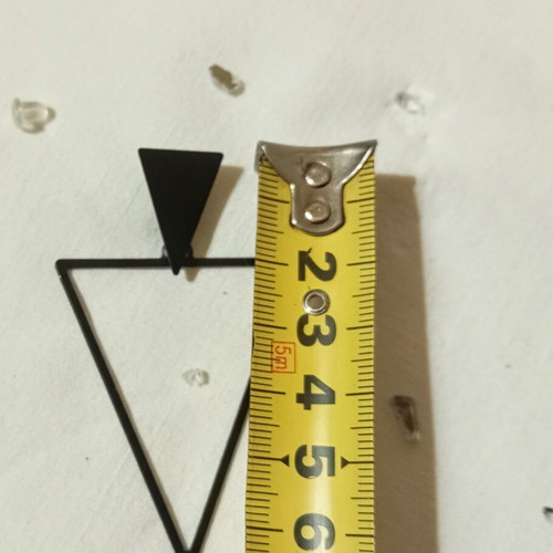 Minimal triangle earrings new, black