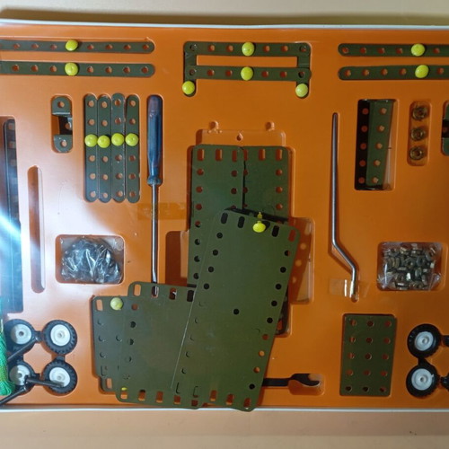 Combat Meccano metal construction set new, sealed