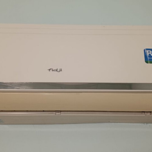 Fidji Inverter Air Conditioner 9,000 BTU R410A like new, cooling and heating