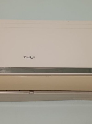 Fidji Inverter Air Conditioner 9,000 BTU R410A like new, cooling and heating