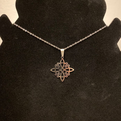 Necklace with Celtic knot design new stainless steel silver