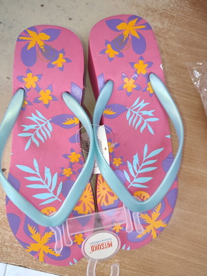 Mitsuko platform flip flops size 38 new, multicolor