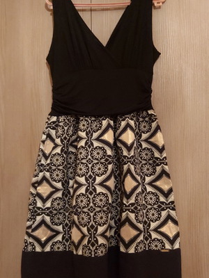 Matis dress L used black with gold and white pattern