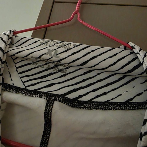 Black and white leggings XL like new, slim fit