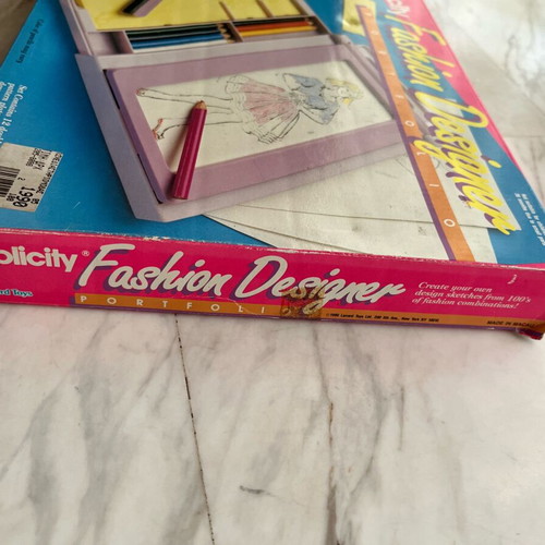 Simplicity Fashion Designer Portfolio vintage 90s full set with box used