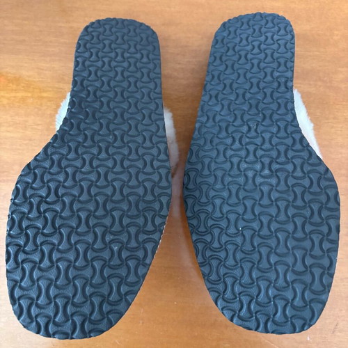 Winter Kastoria slippers like new, size 38, beige and orange