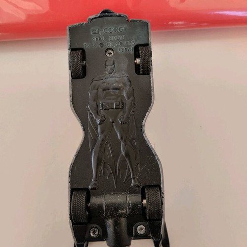 Batmobile Gorgi model 1:18 used, 2000, with paint wear