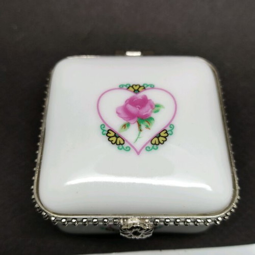 Limoges jewelry box used, small vintage porcelain