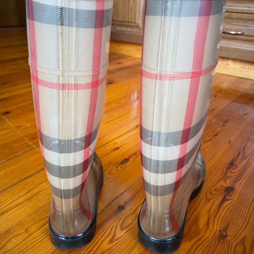 Burberry boots used, size 39, beige