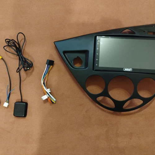 Ford Focus screen 1998-2004 with panel used, GPS and USB